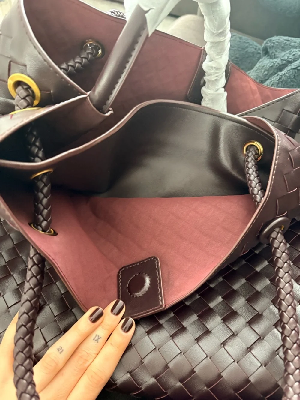 Woven Tote Bag in Deep Plum - Picture 3 of 3